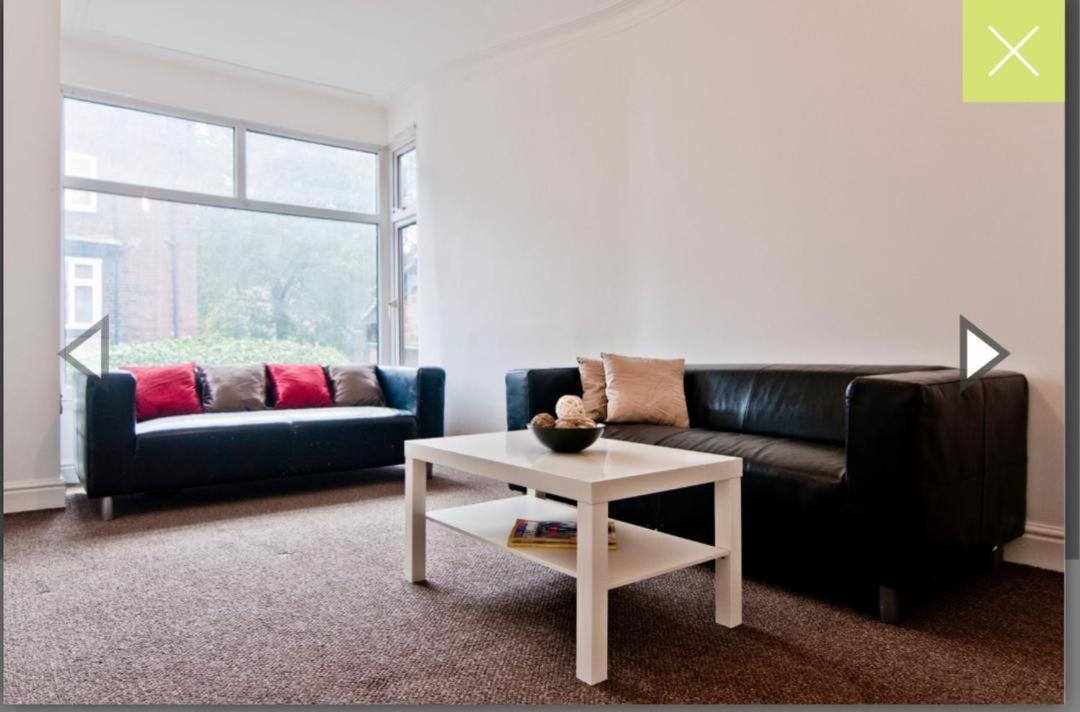 Budget Double Room Close To Leeds University And City Centre Екстериор снимка
